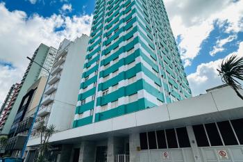 En venta. Exclusivo departamento de tres ambientes en piso alto con cochera - Mar del Plata